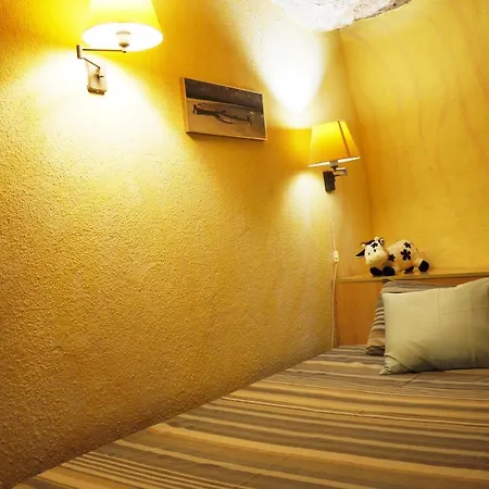 Cueva Sasha * סן מיגל דה אבונה