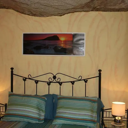 Cueva Sasha 컨트리하우스 산미겔데아보나